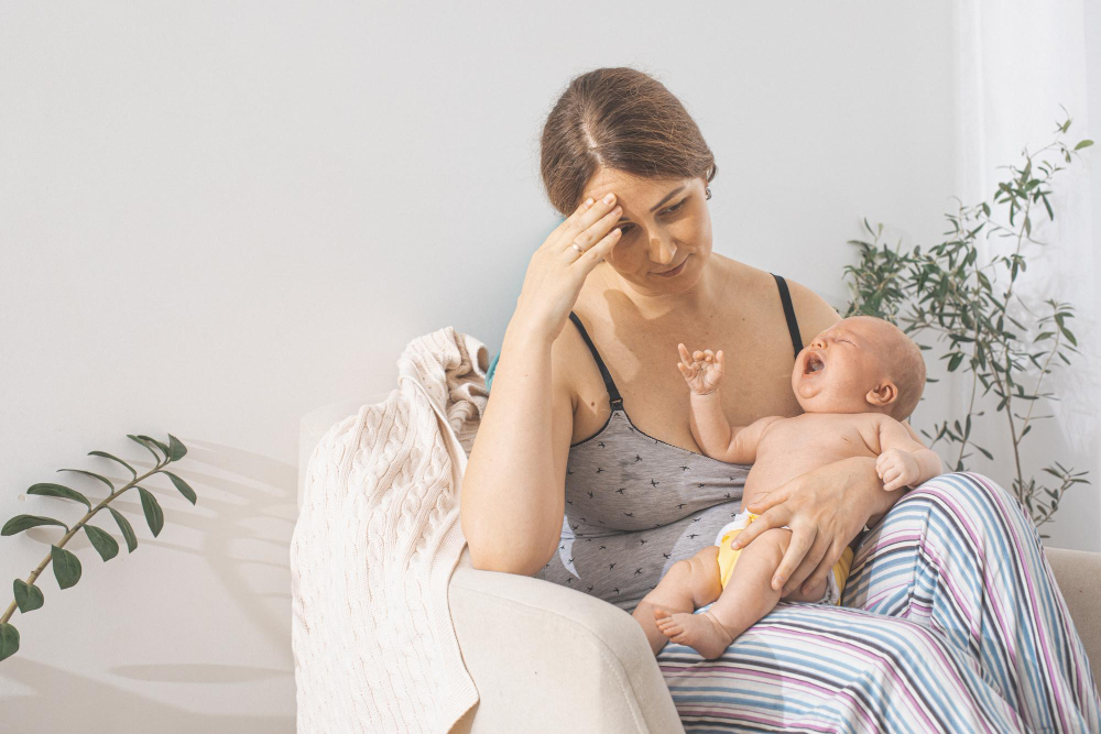 young-mom-wants-breastfeed-her-newborn-baby.jpg